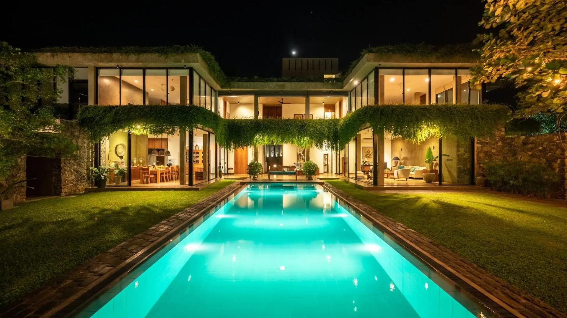 Villa Tranquil Waters Негомбо